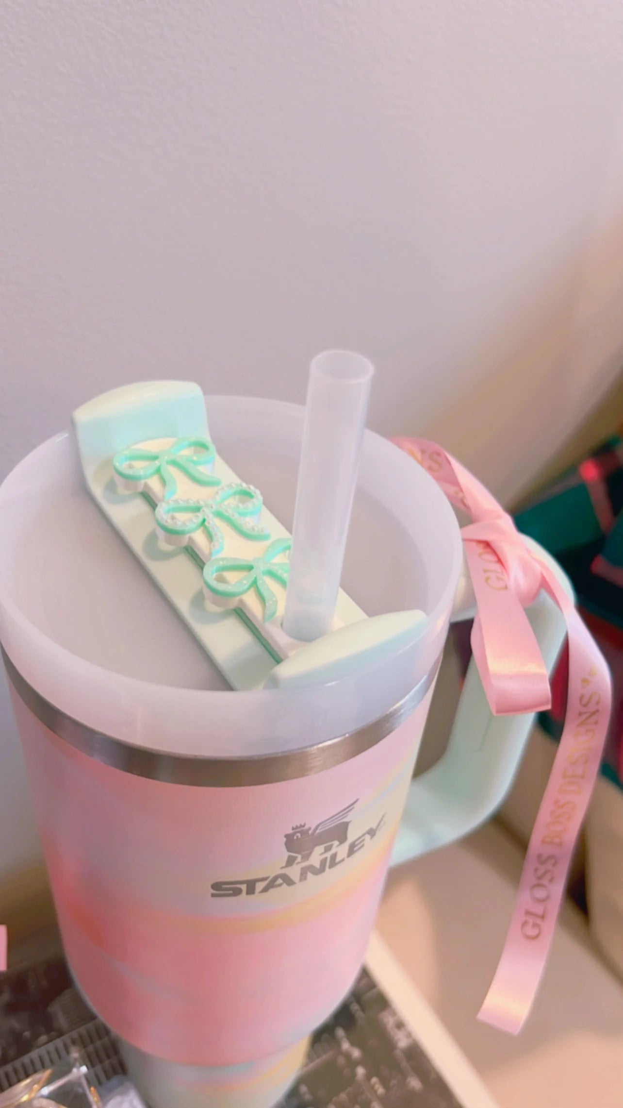 Stanley Straw Plate | 3 Small Bows