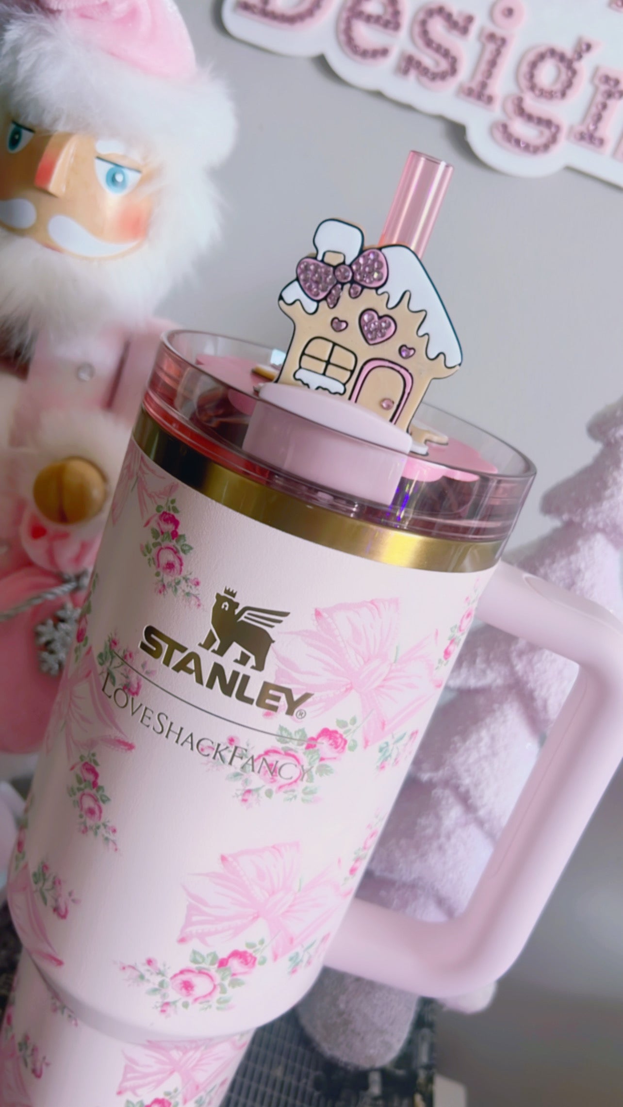 Luxury Lid Topper | Gingerbread Dream House | 40oz | Stanley