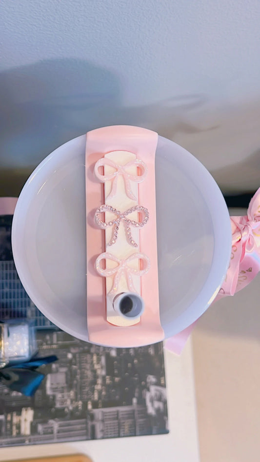 Stanley Straw Plate | 3 Small Bows